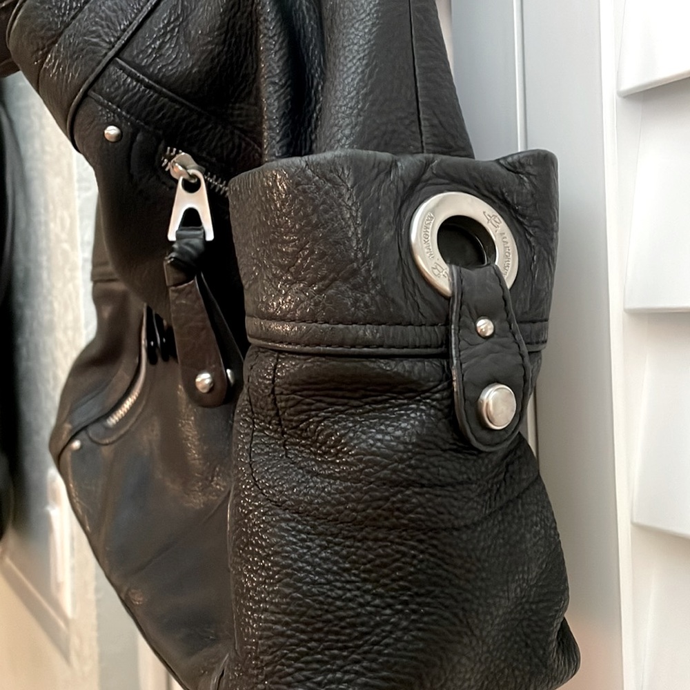 Black Leather B. Makowski Shoulder Bag with Leopard Lining - Picture 5 of 10